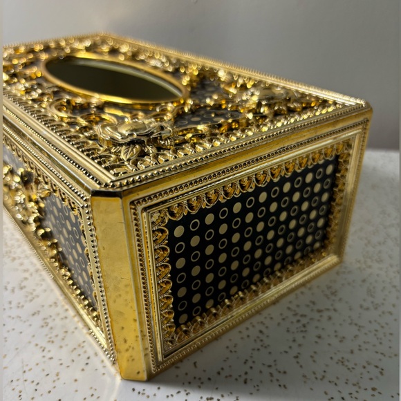 Vintage gold tone fancy Hollywood regency MCM plastic tissue cover - Picture 3 of 9